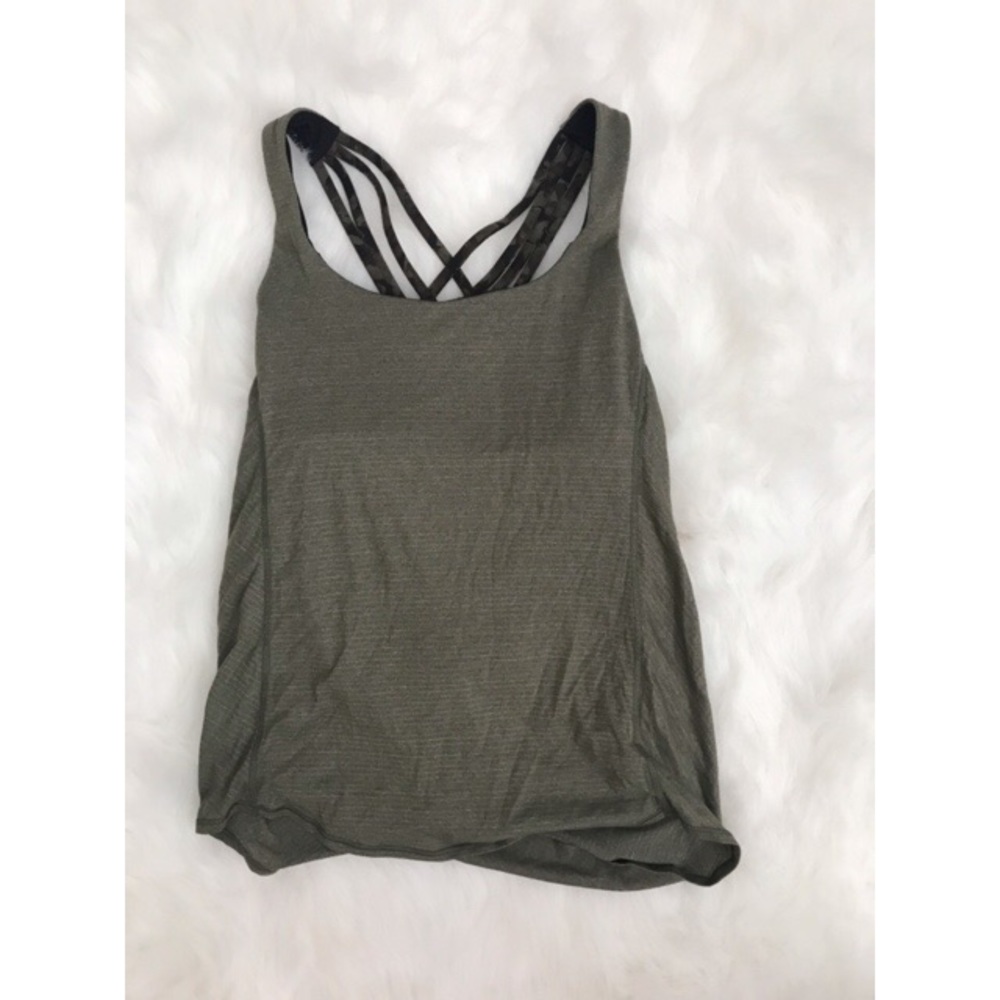 lulu lemon tank w/ built in bra